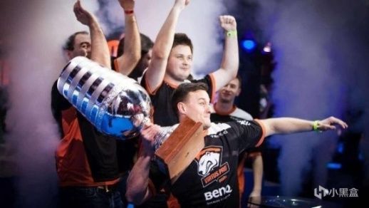 欧冠-约克雷斯帽子戏法 葡萄牙体育主场大胜曼城.